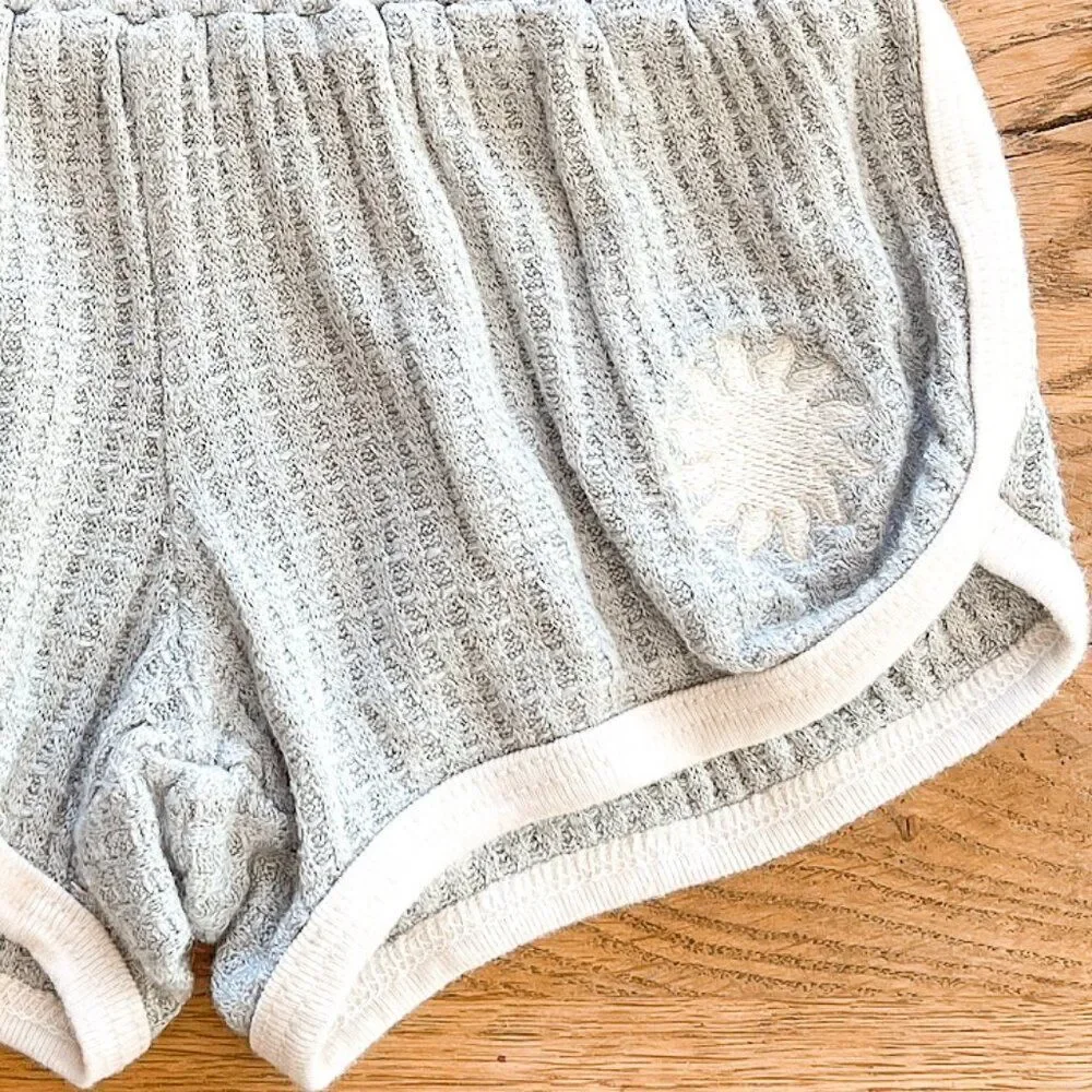 Tiny Whales Girls Dolphin Shorts Embroidered Sun Size 3